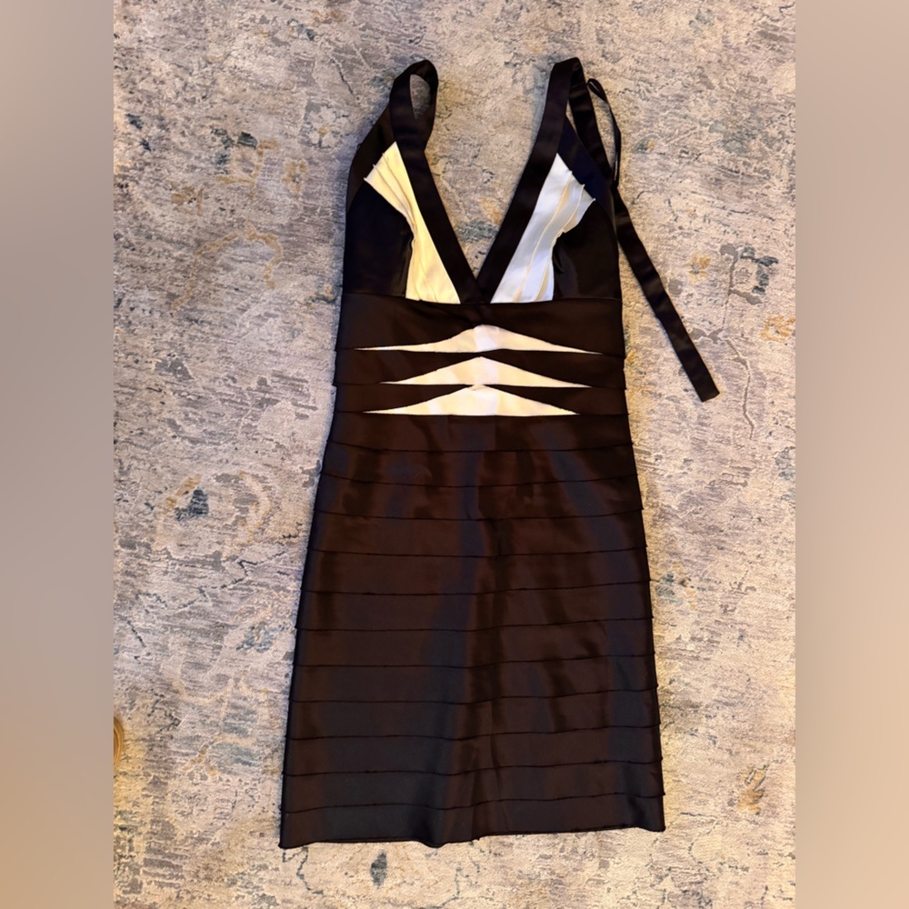 BNWT | BCBGMAXAZRIA | black & white dress | size 2